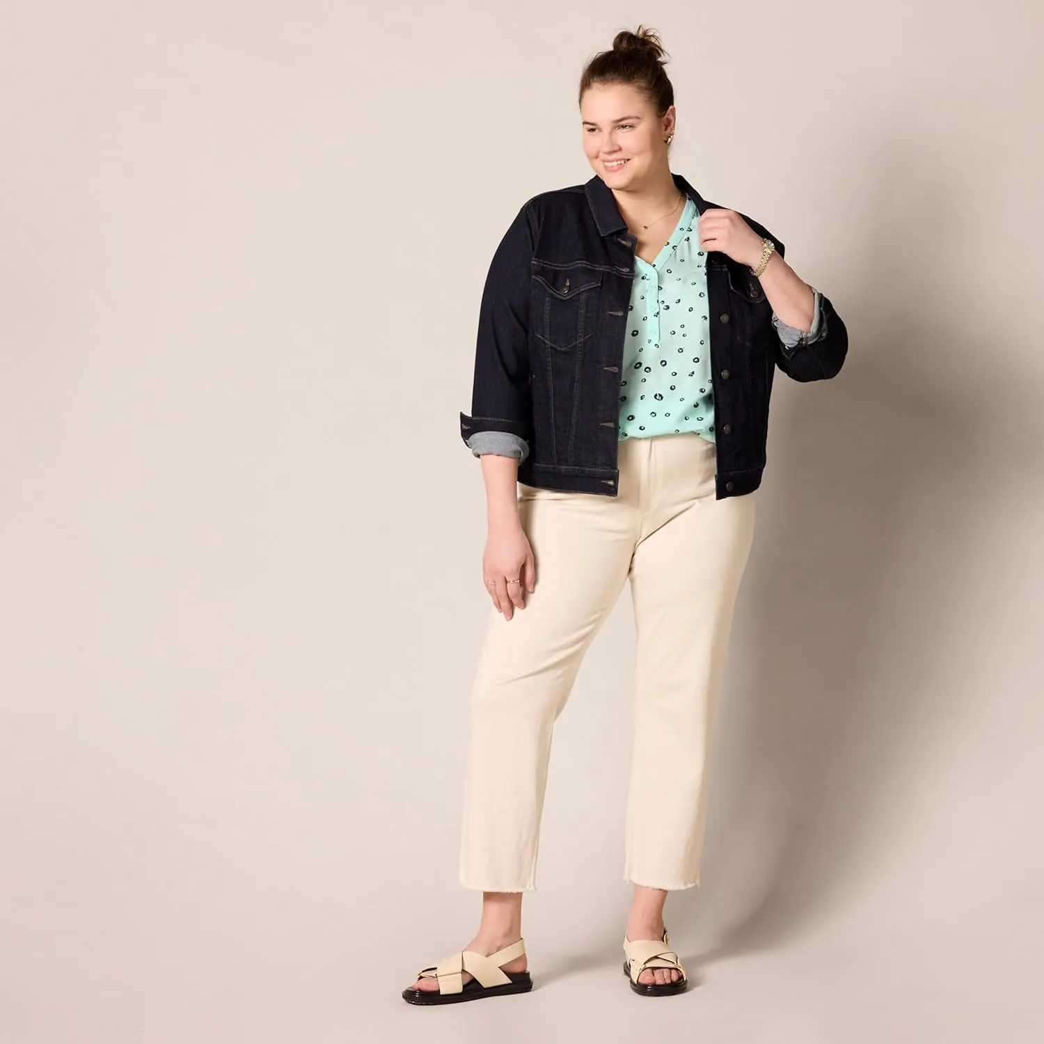 Amazon Essentials Women's 3/4 Sleeve Button Popover Shirt, Loose-Fit V-Neck Blouse