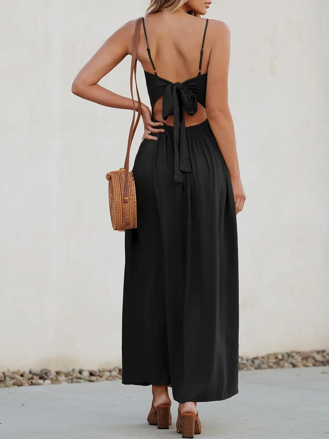 CUPSHE Women Casual Dress Beach Sleeveless V Neck Summer Cutout Spaghetti Straps Formal Maxi Sun Dresses