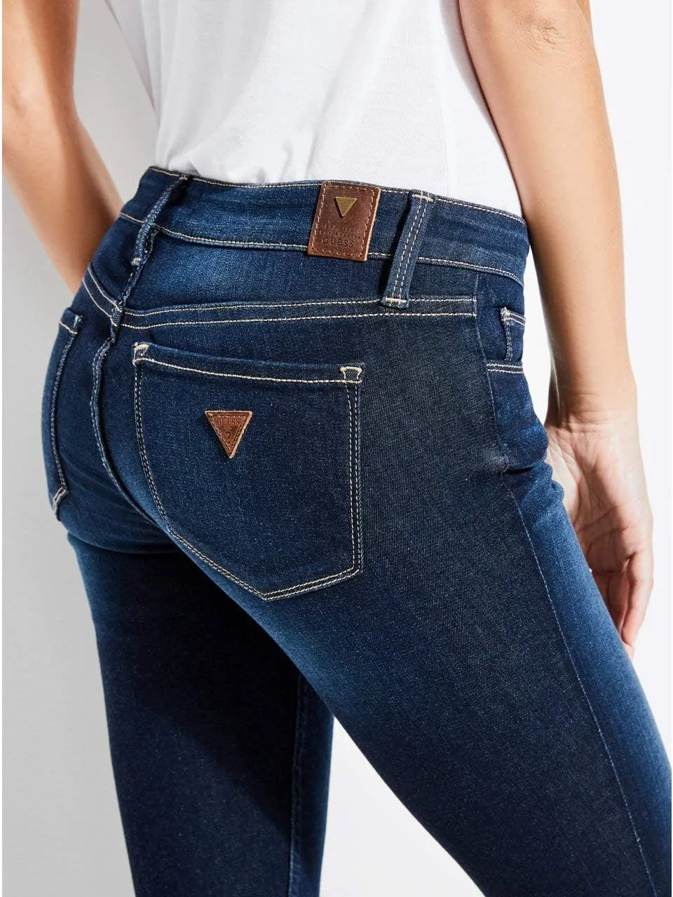GUESS Women's Power Skinny Low