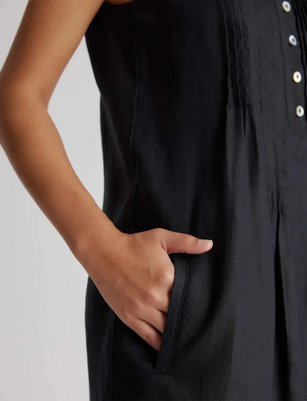Women's Cotton Linen Crew Neck Sleeveless Swing Dress Casual Front Button Dresses with Pockets