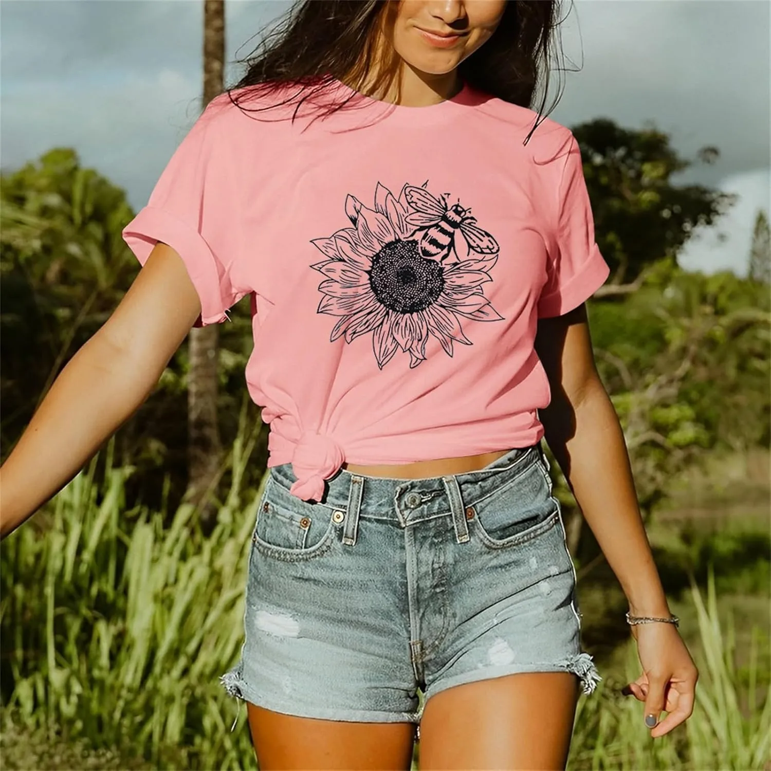Women's Summer Sunflower T Shirt Cute Flower Graphic Loose Tees Crew Neck Short Sleeve Casual Tops